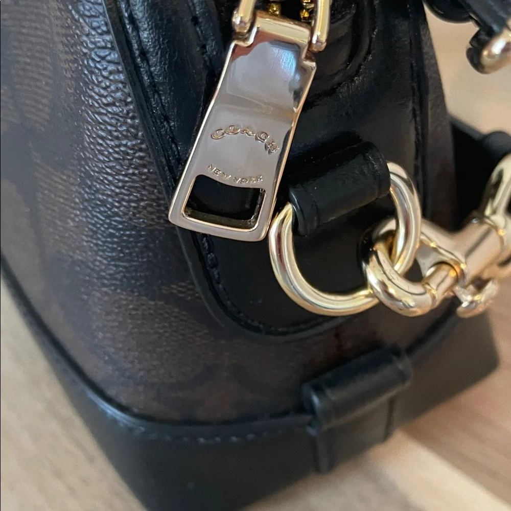 Coach Brown and Black Signature Dome Crossbody Handbag and Wallet - Picture 10 of 16